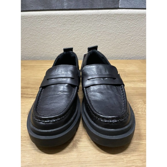 Zara Chunky Platform Loafer shoes Size 3.4 EU 35 Black slip on - Picture 2 of 9